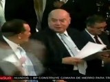 Instala presidente de Honduras Comisión de la Verdad