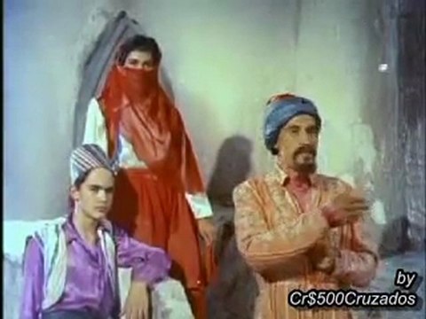 Ramon Valdez (Seu Madruga) de muleta em Tin-Tan