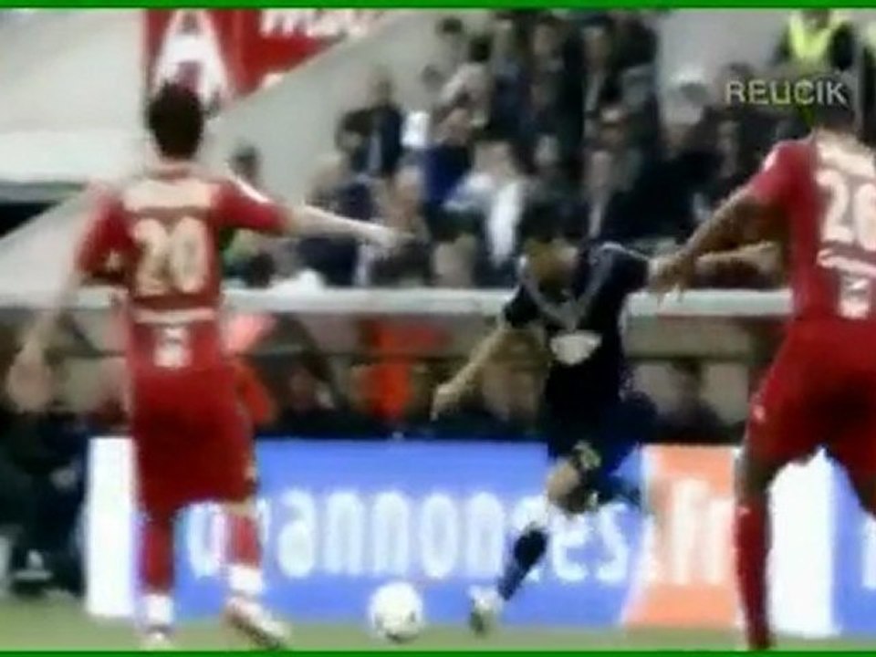 Marouane Chamakh officiellement a Arsenal London