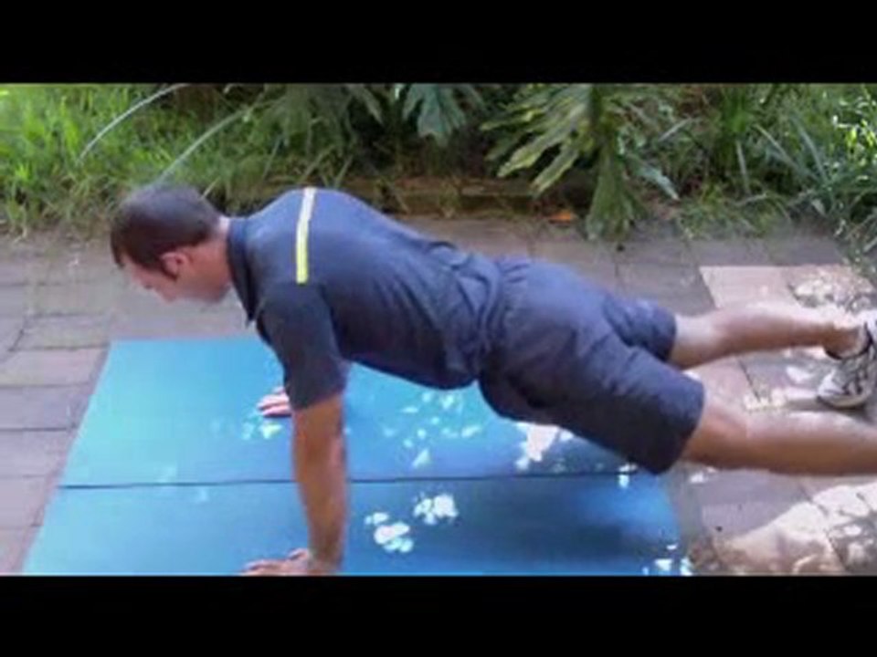 Outdoor Fitness Training - The basic push-up
