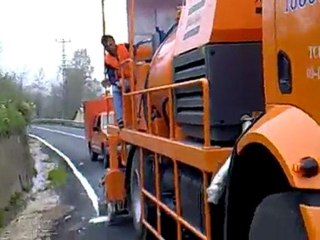 düzköy de yol çizgi çalışması