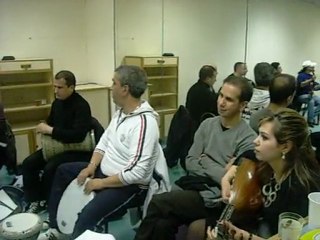 Abderrahim Abdelmoumen en répétition musicale, Paris