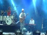 Charlie Winston - Kick the Bucket (Live Francofolies 2009)