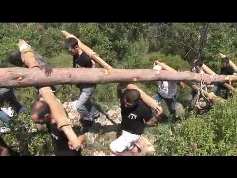 Ascension et érection de l'arbre à la chapelle - Varages 09