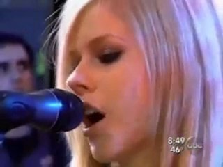 AVRIL LAVIGNE - Nobody's home (ABC good morning America)