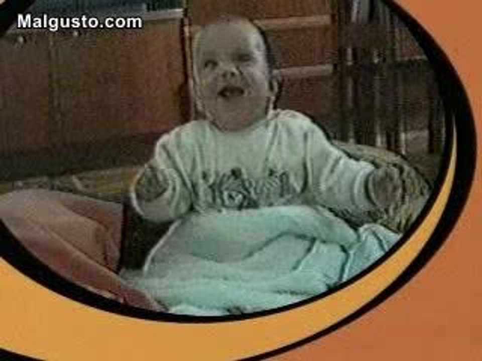 video du bébé mort de rire