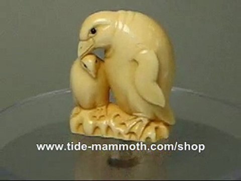 mammoth ivory netsuke 2 Penguin Carving N2981
