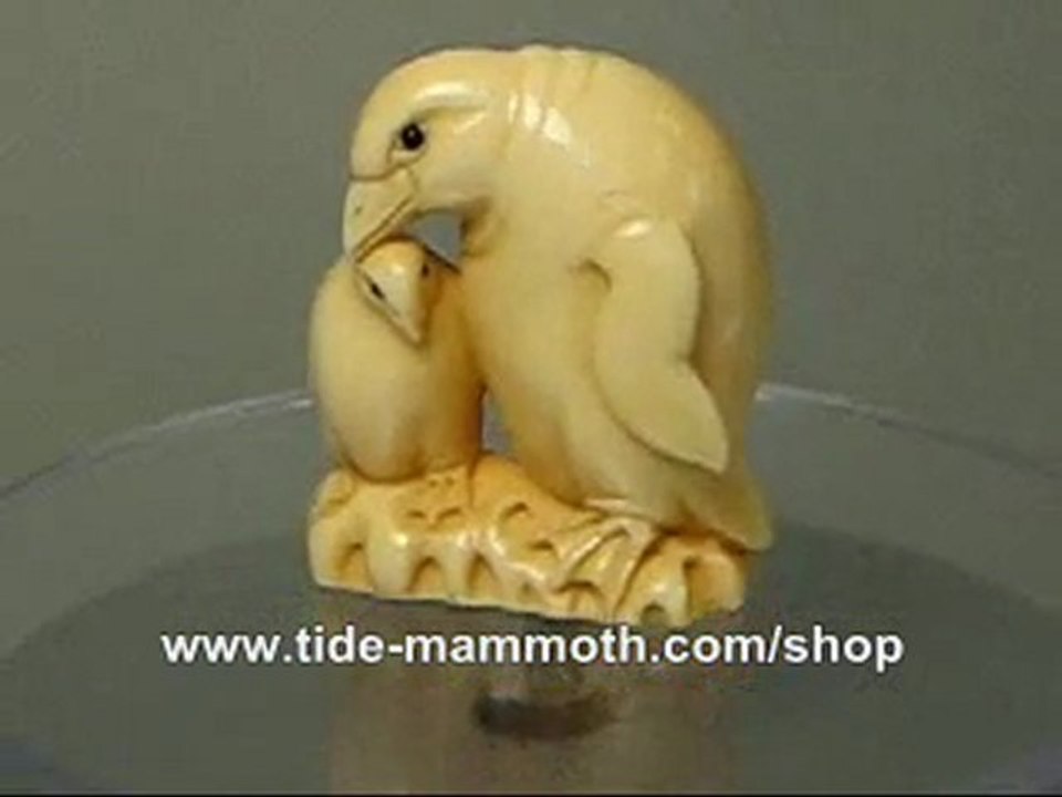 mammoth ivory netsuke 2 Penguin Carving N2981