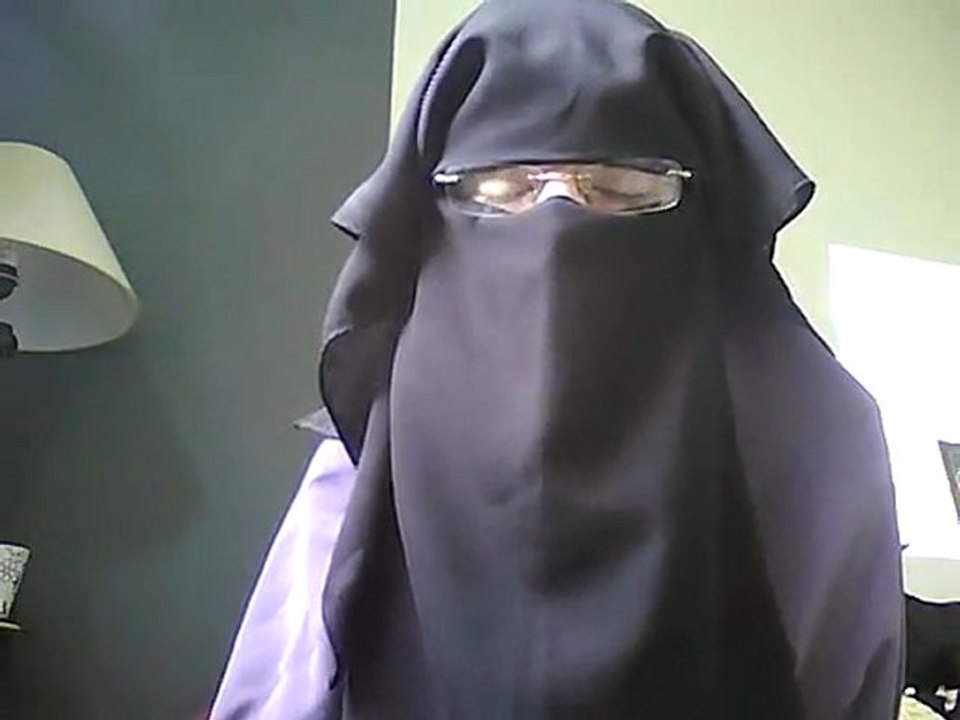 DROIT DE REPONSE...2 : Islam, niqab, hijab, discrimination