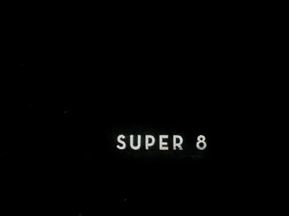 Super 8 Trailer