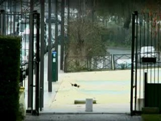 Parrot AR.Drone Flight Demo (HD version).mp4