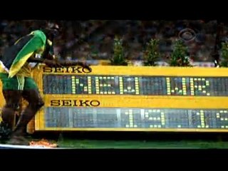 Usain Bolt interview lors d'un tournoi de golf féminin