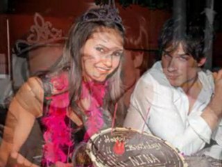 Damon&Elena.