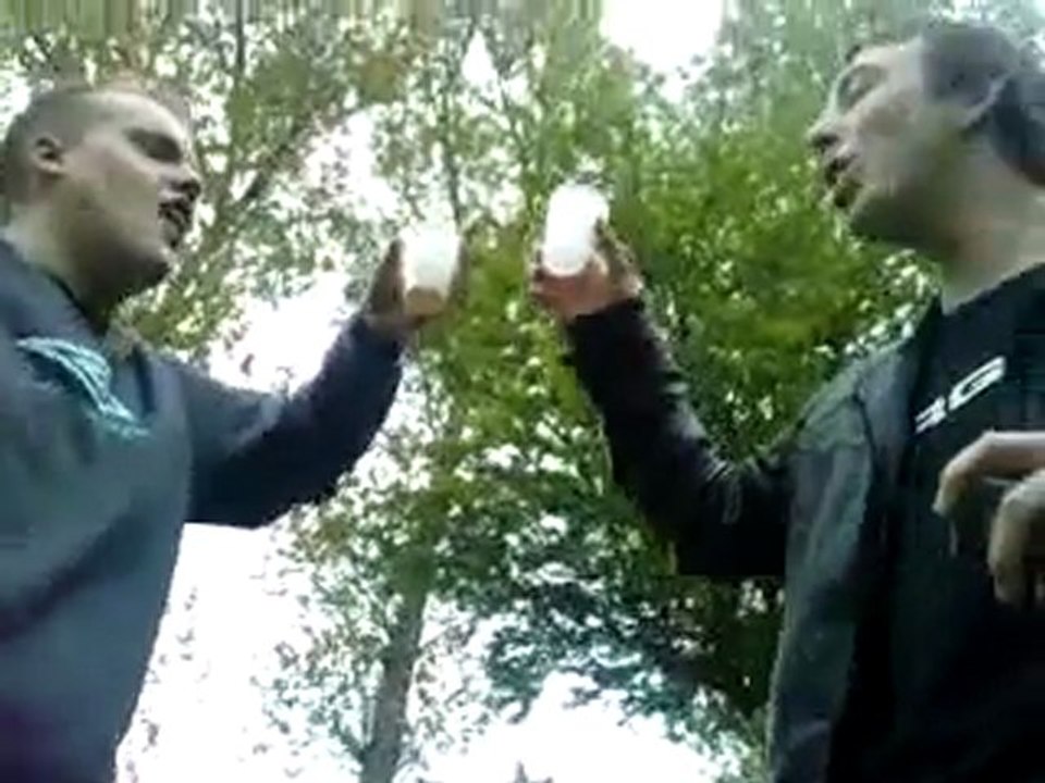 aurelien et mike leve ton verre