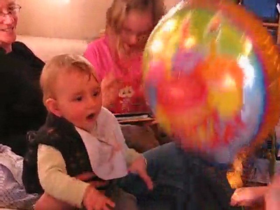 Ali & balloon