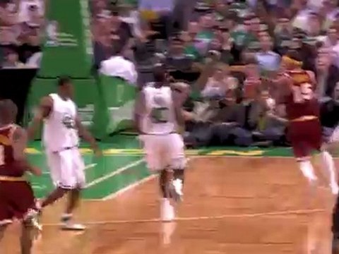 LeBron James had a huge night against the Celtics to lead th