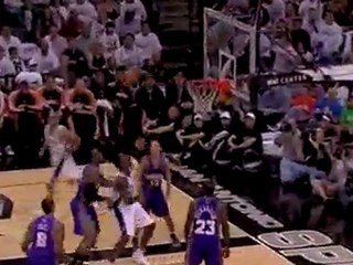 Antonio McDyess looks ten years younger on this play as he g