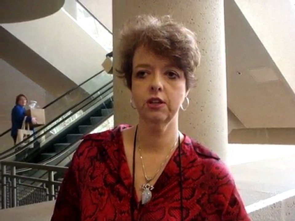 Paranormal Romance Author Caridad Pineiro chats with Angela