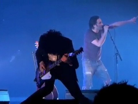 Saez en concert (extrait Zenith de Paris, 6 mai 2010)