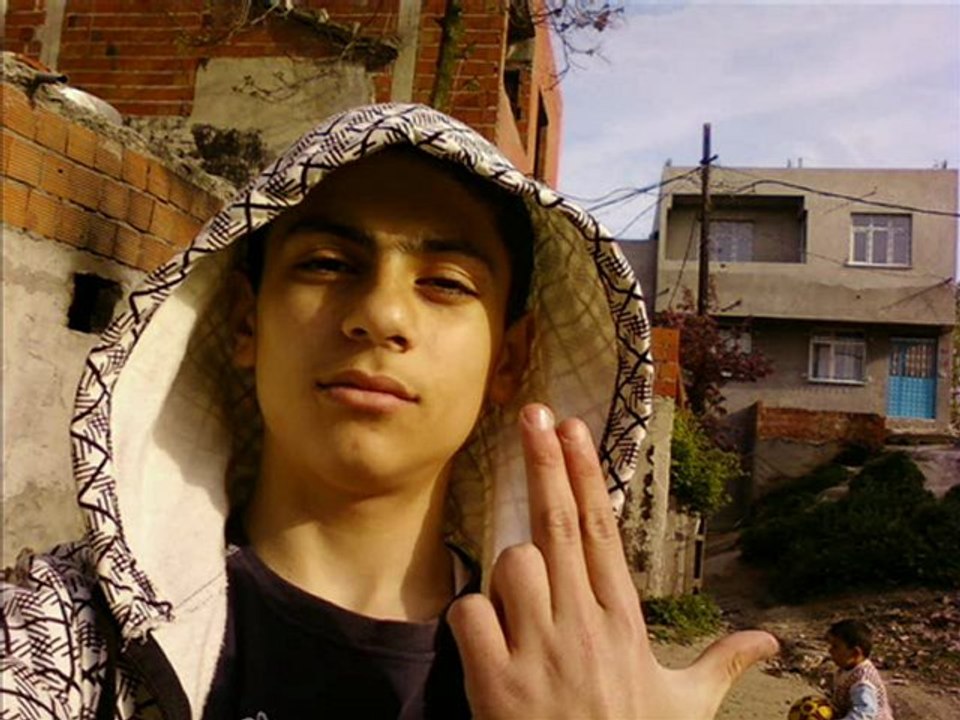 kndine baq