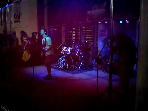 1 - CONCERT BURSTING CREEPY - DECATHLON