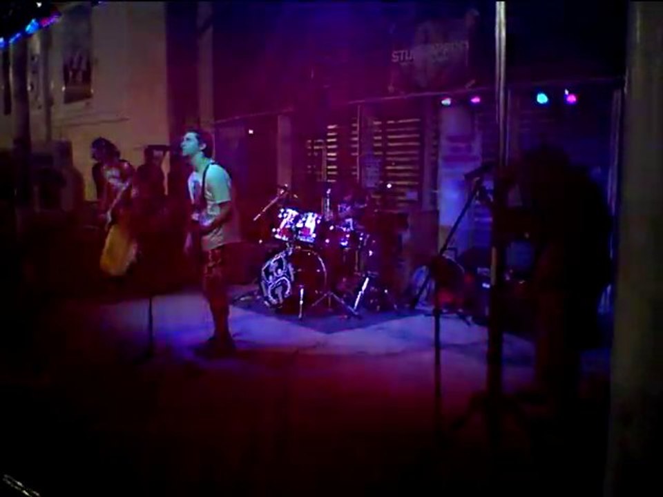 1 - CONCERT BURSTING CREEPY - DECATHLON