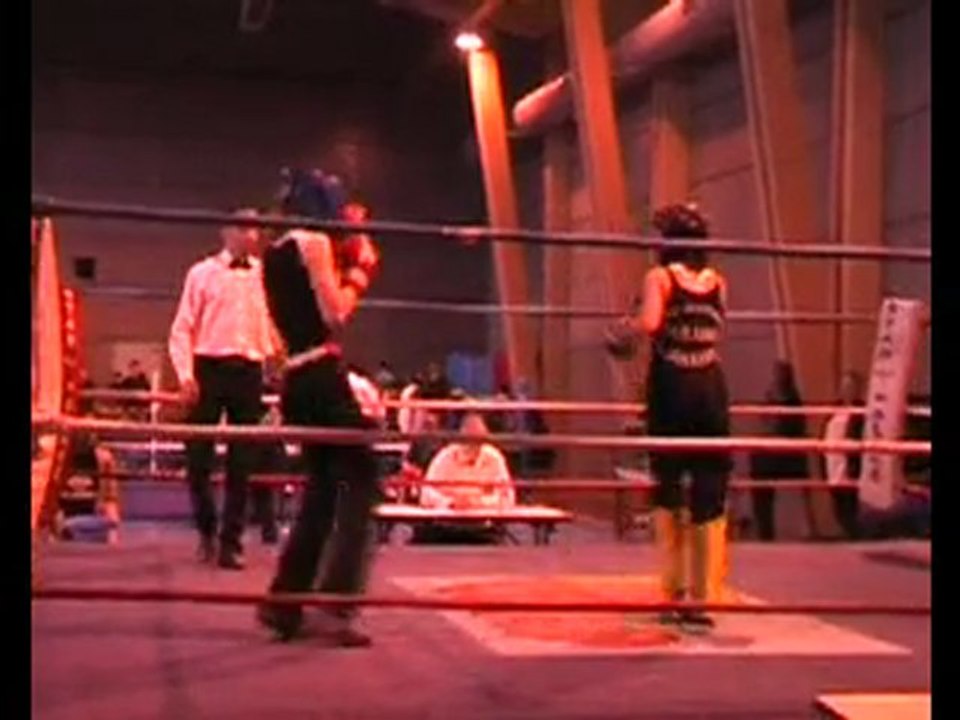 jennyfer ROS : finale Zone SAVATE  à BANON le 03 Avril 2010