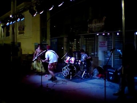 4 - CONCERT BURSTING CREEPY - DECATHLON