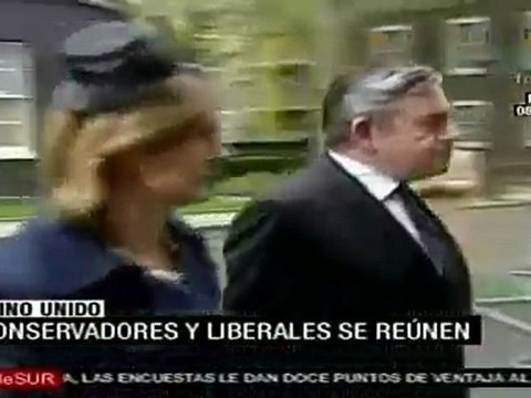 Conservadores y liberales se reúnen en Reino Unido