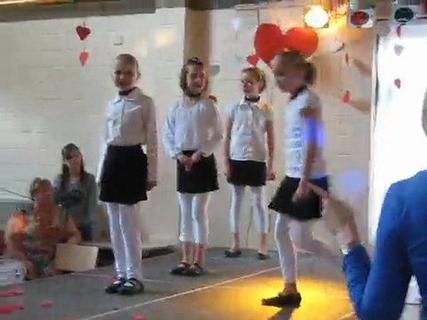 FANCY-FAIR 2010 ALYSON