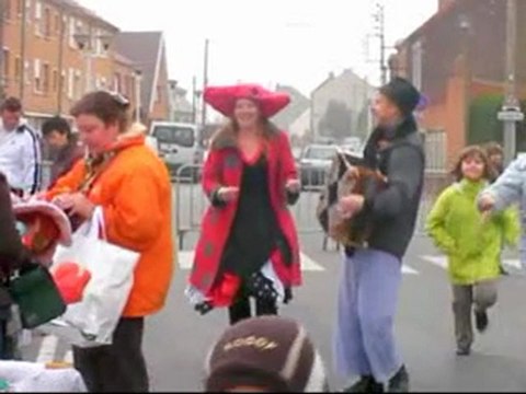 Somain-kids'fleamarket-street musicians-brocante des enfants