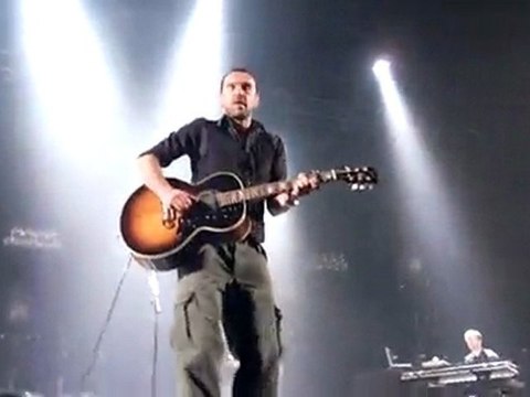 Regarde moi (intro) @ PAris 4 mai 2010