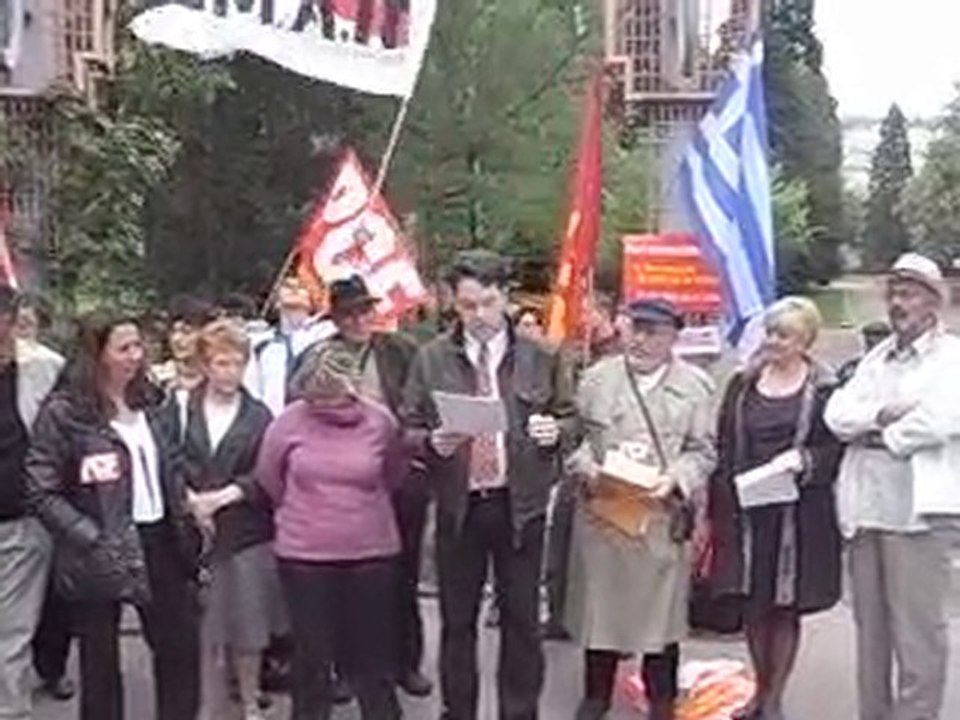 Rassemblement de solidarité envers le peuple Grec.