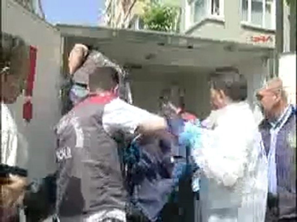 Astsubay intihar etti