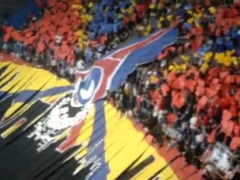 PSG ! ENSEMBLE NOUS SOMMES INVINCIBLES VIRAGE AUTEUIL TG KOB