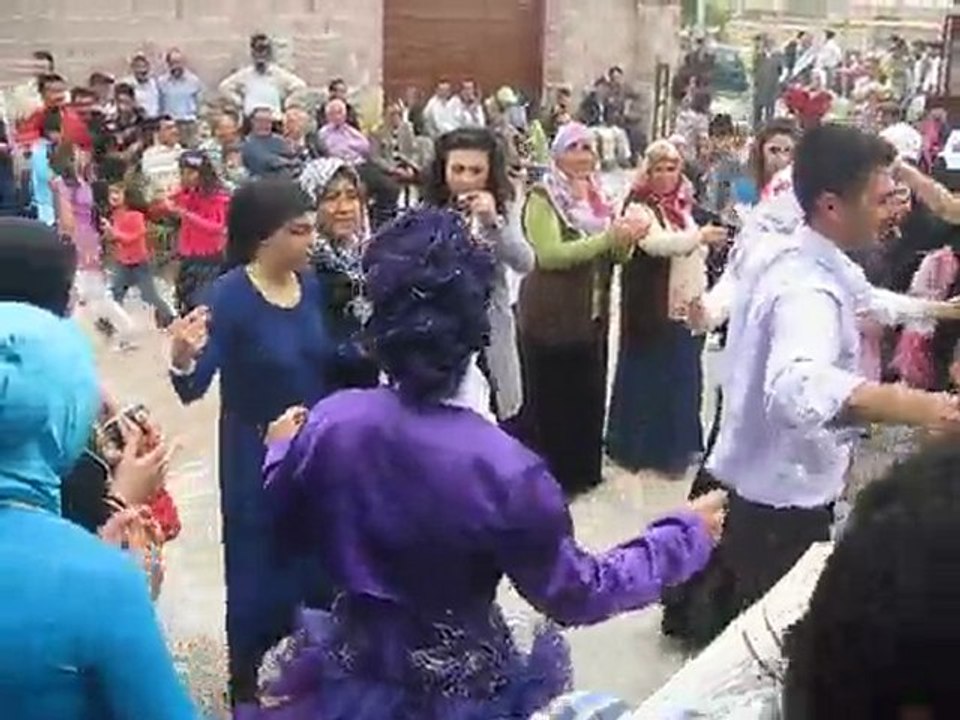 Zahide ile emrah konyalı