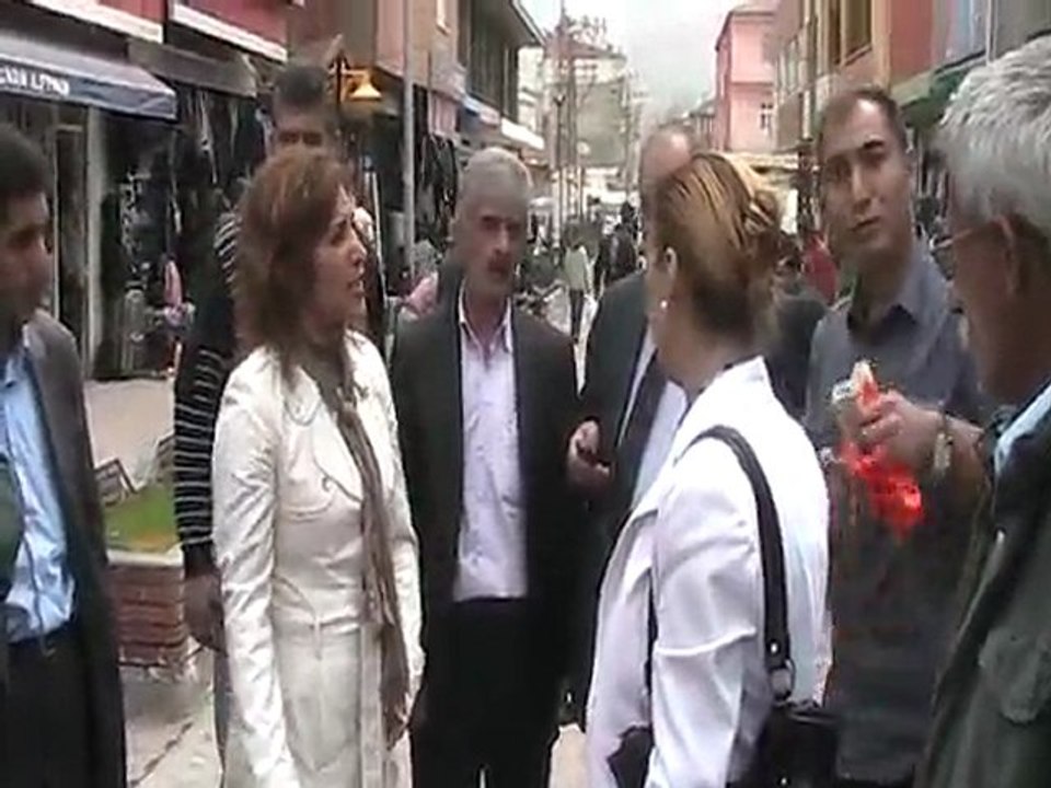 DOĞUBAYAZIT BELEDİYESİ ÇARŞI CADDESİNİ YENİDEN DÜZENLEDİ