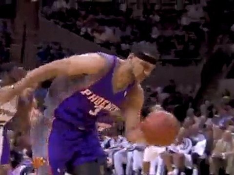 Jared Dudley makes a steal and then zips downcourt for the e