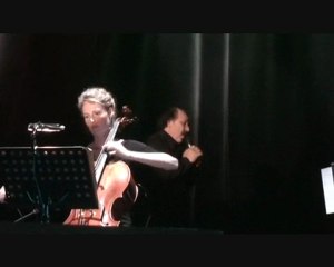 Gérard-André Chante Ferrat à Ris Orangis (1/3)