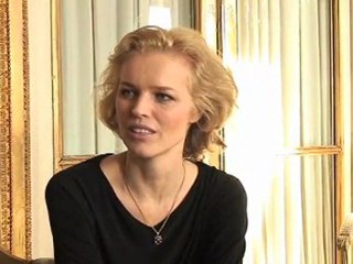 Eva Herzigova se confie à Purepeople !