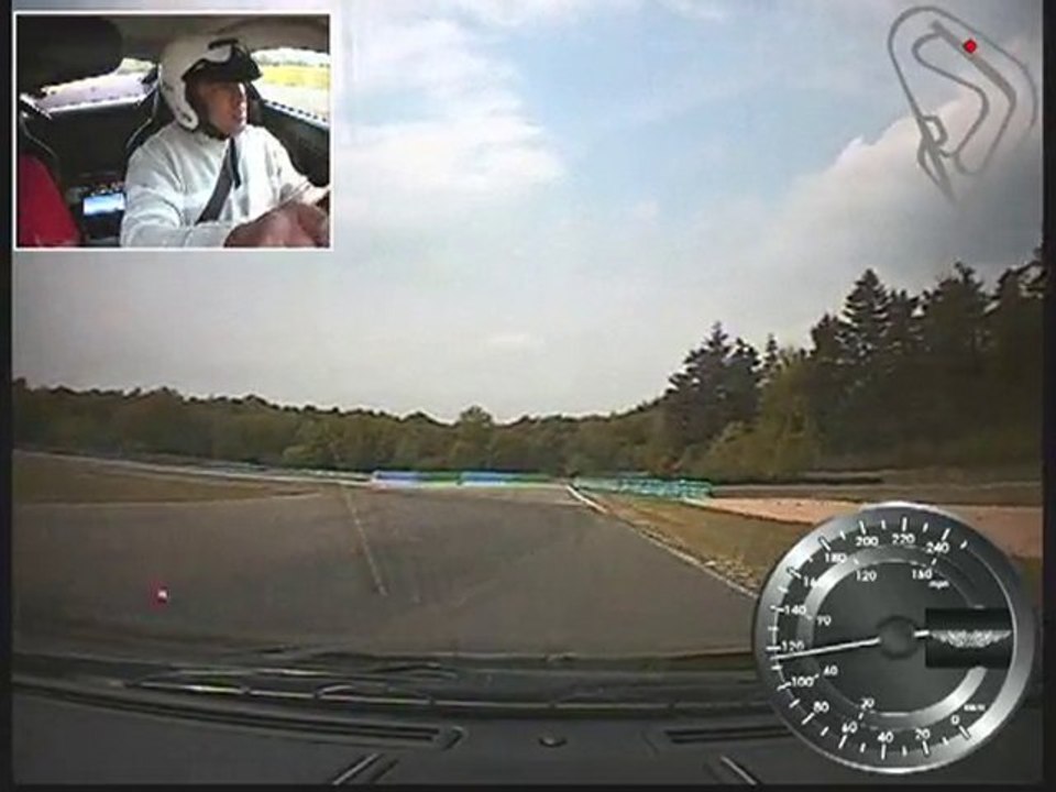 Ali  en Aston Martin