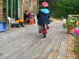 Elio fait du vélo !