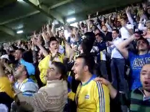 dustuk yine yollarina