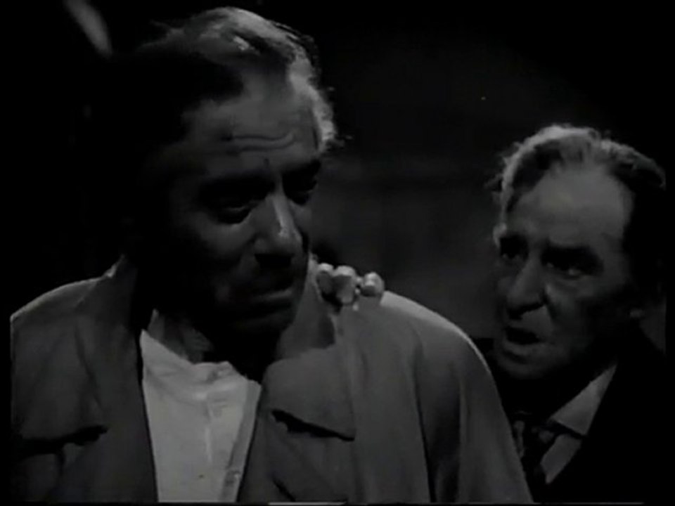 CINEMA PORTUGUÊS - «SALTIMBANCOS» - VIDEO 9