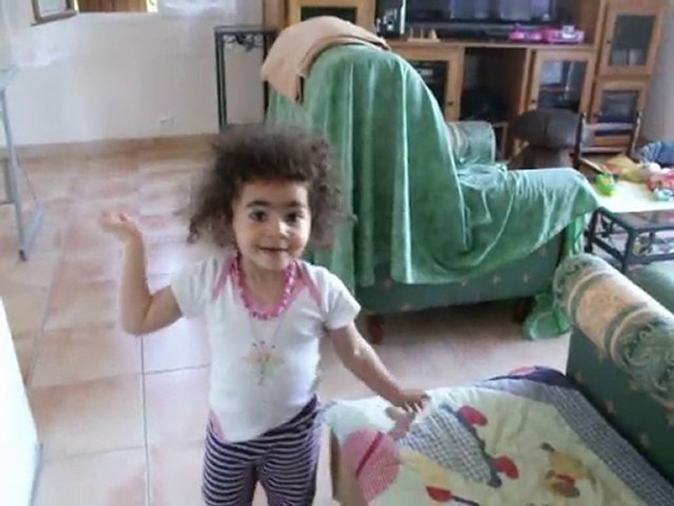 lénaëlle sur son camion