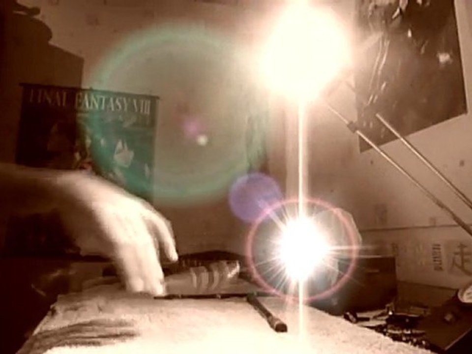 Pen spinning by Crystal