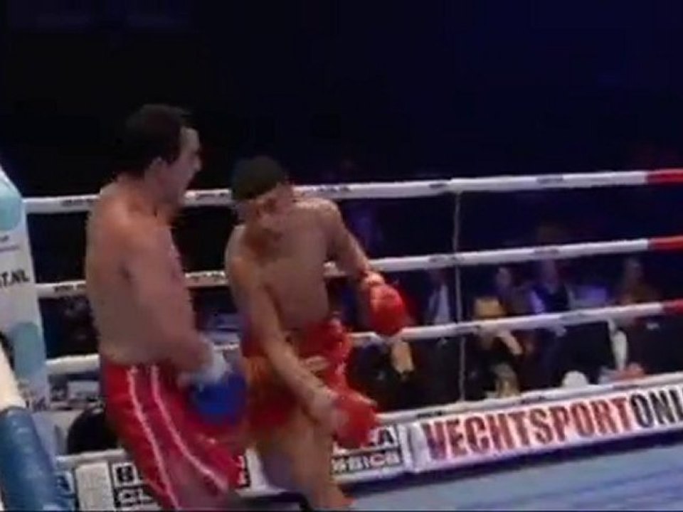 Kadir Yener Vs Aziz Kallah | Heroes Fight | 2009