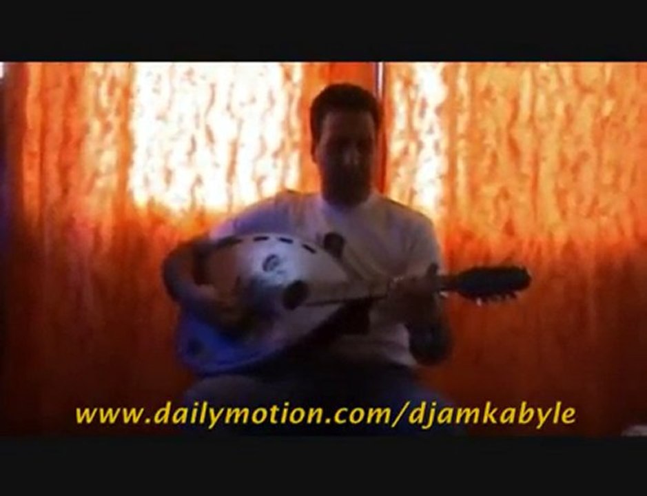 Hamid HAMIDJ Eddunith clip chaabi Kabyle