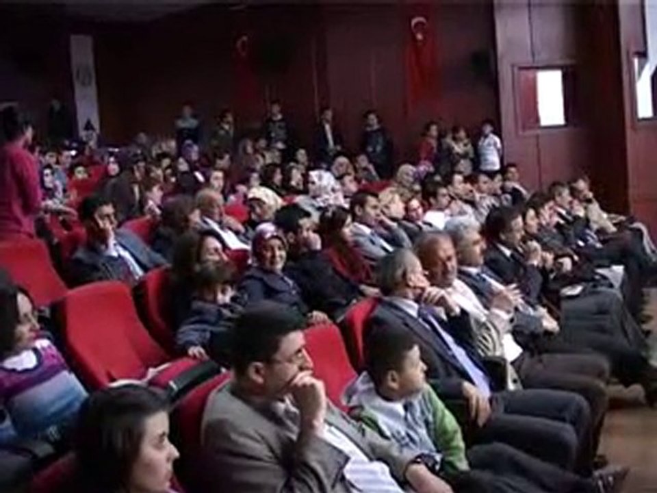 Çayırova İlköğretim Okulu Şiir Dinletisi Mini Konser