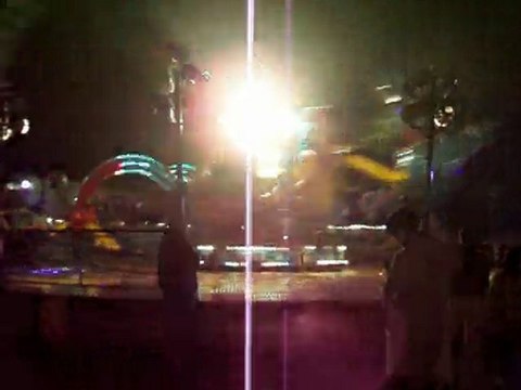 Fete foraine - pieuvre - Vaujours 8 mai 2010